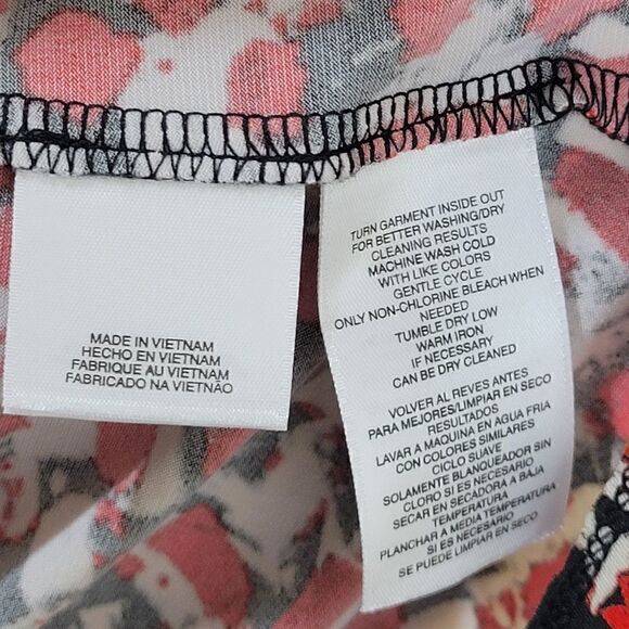 NWOT Kasper NY Abstract Drape Neck Art Top - Picture 8 of 11